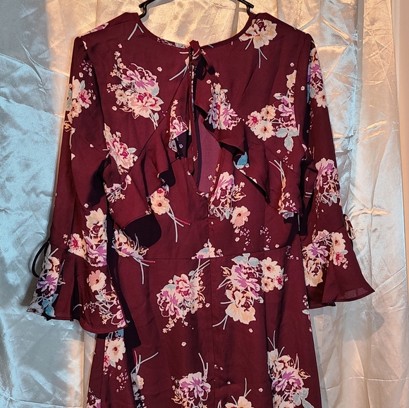 Floral Dress - Picture 4 of 4